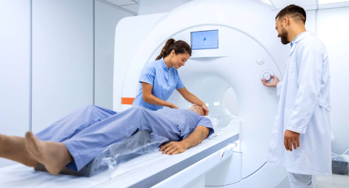 Afya Ji-Paraná realiza palestra sobre Medicina Nuclear e aplicações na Biomedicina