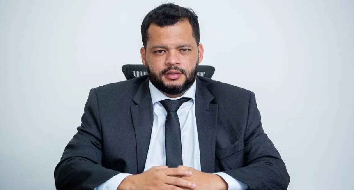 ALERO: Edevaldo Neves emite nota e nega Operação Ouro de Areia em seu gabinete