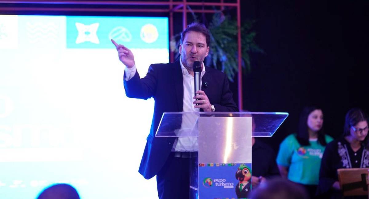Alex Redano prestigia abertura da Expo Turismo Rondônia 2025