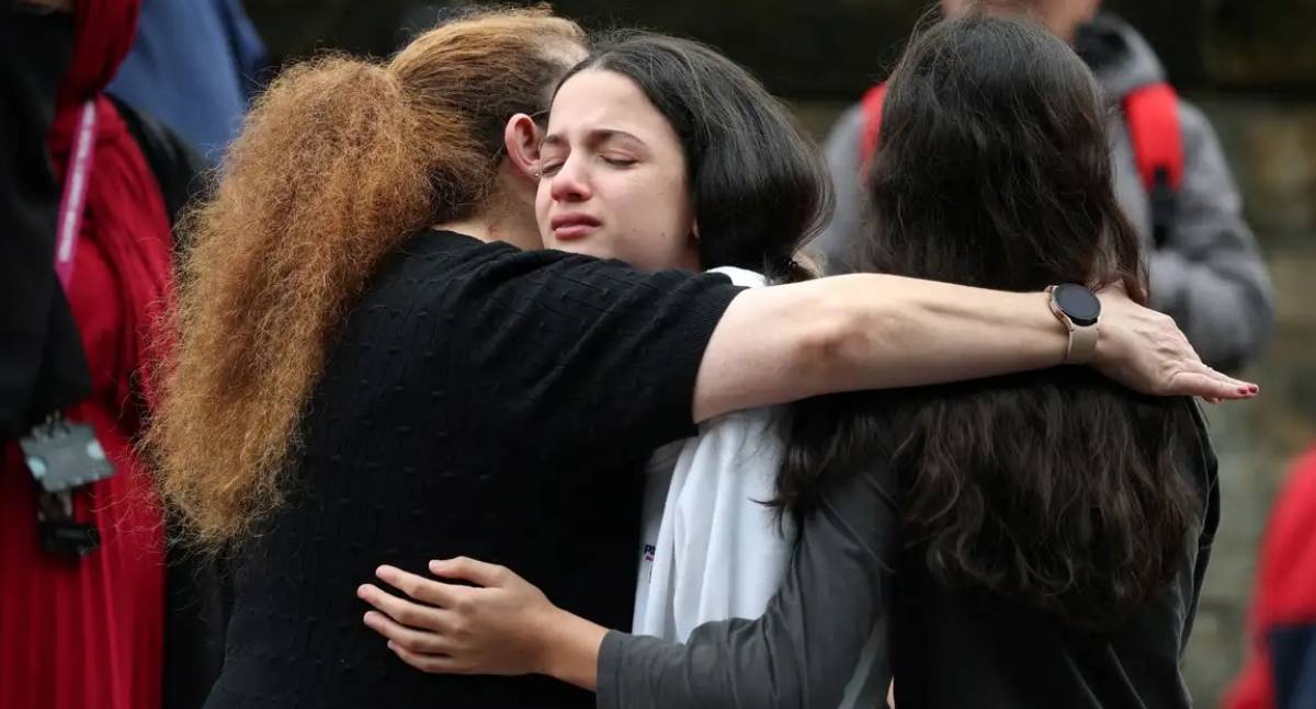 Ataque a sinagoga em Manchester deixa 4 feridos; agressor baleado