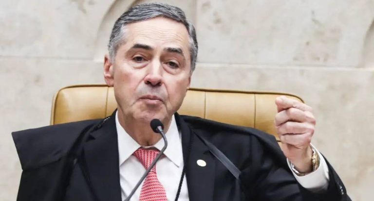 Barroso solicita a retomada do julgamento sobre o aborto no STF