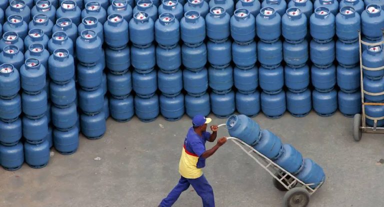 Beneficiários com NIS final 9 recebem Auxílio Gás nesta quinta-feira