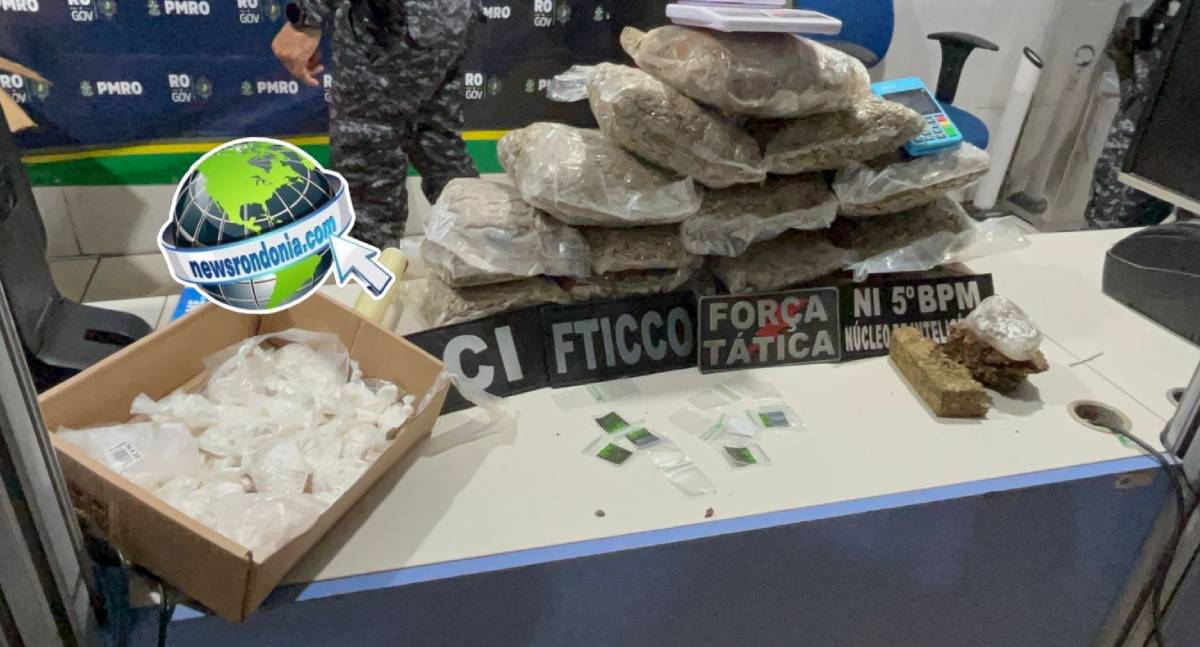 BPTAR estoura boca de fumo e prende dupla com 20kg de drogas na zona leste