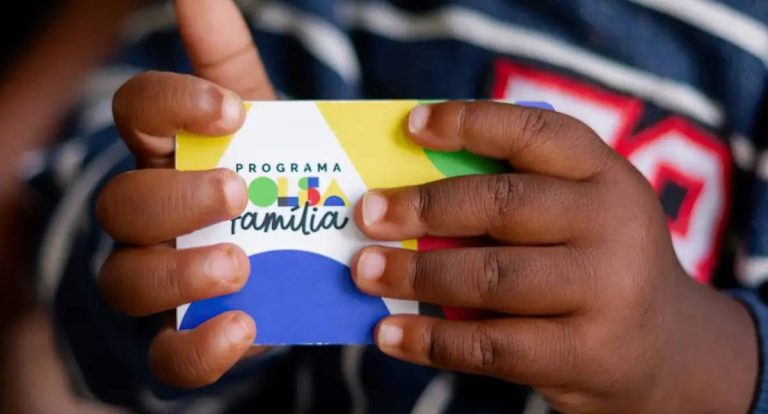 Caixa paga Bolsa Família a beneficiários com NIS final 7