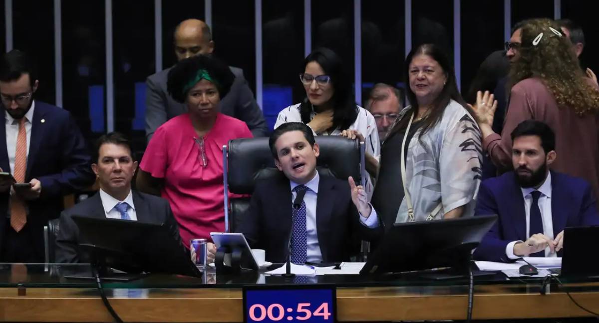 Câmara aprova regras para julgamentos do STF e envia texto ao Senado