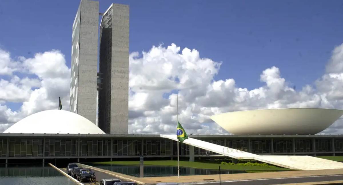 Câmara aprova urgência para 8 projetos de segurança pública