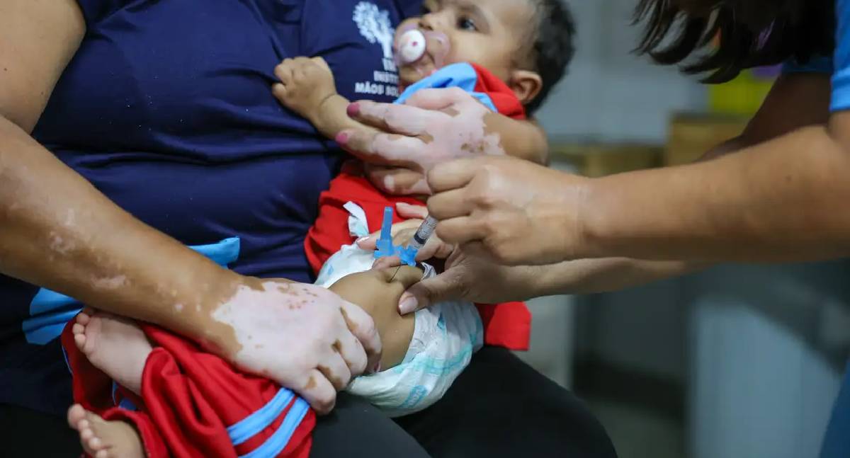 Casos de coqueluche aumentam e levam a mortes entre crianças