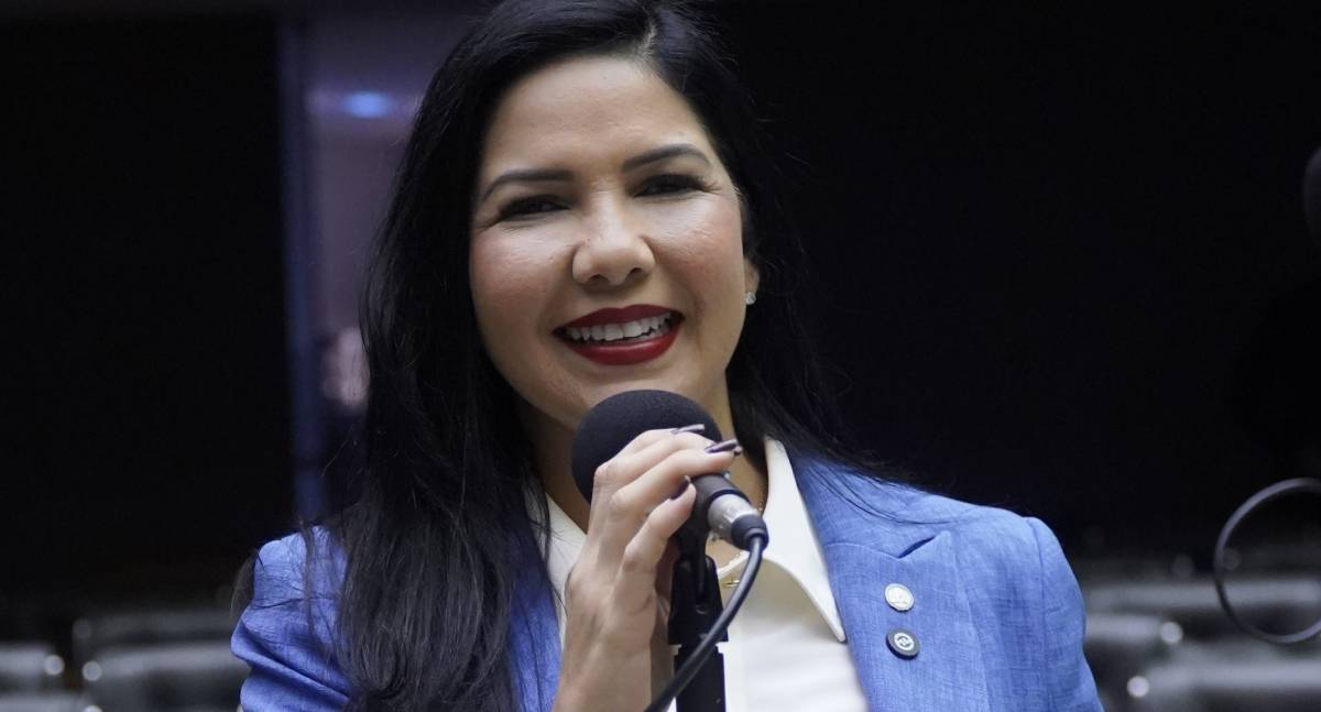 Cristiane Lopes vota a favor da aposentadoria especial para Agentes Comunitários de Saúde e de Endemias
