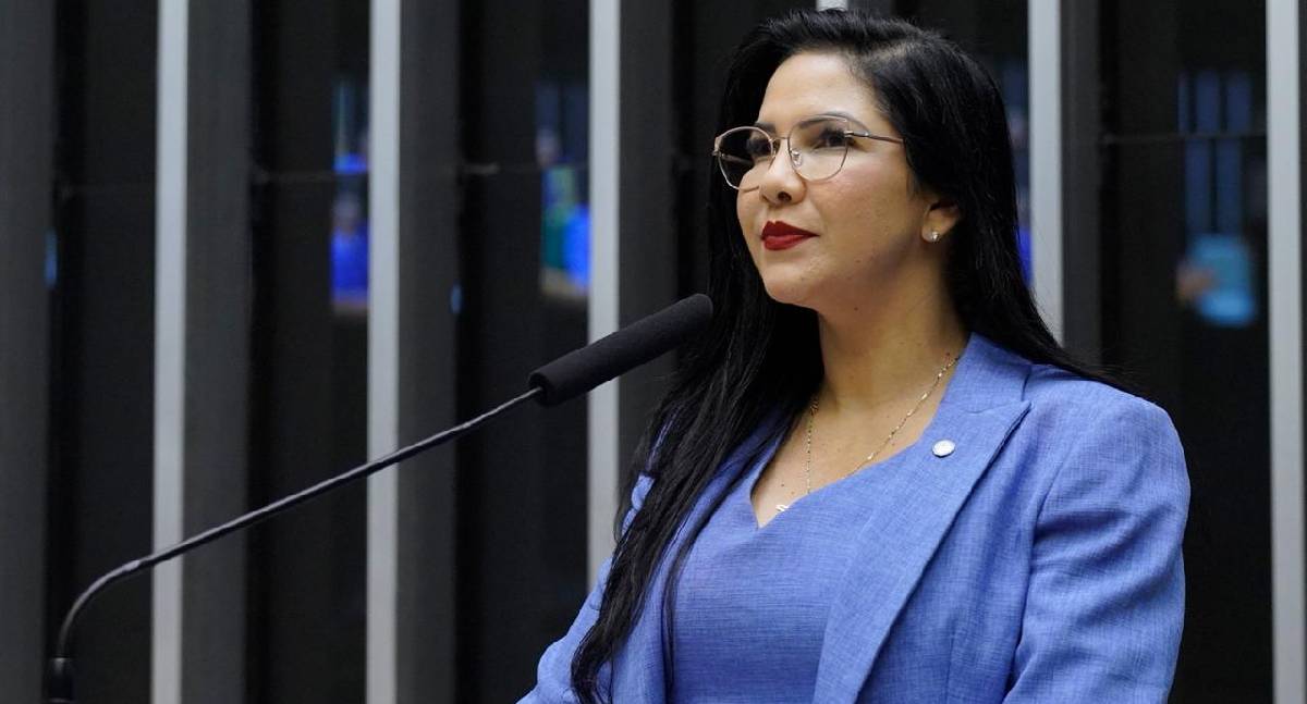Cristiane Lopes vota por isenção do Imposto de Renda para quem ganha até R$ 5 mil