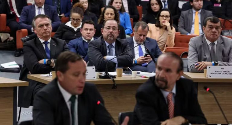 Defesas de Bolsonaro e outros seis réus devem recorrer de condenação no STF