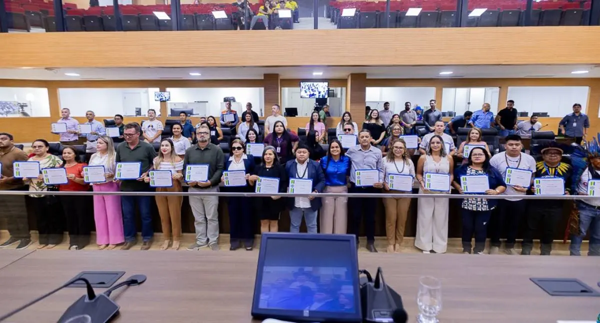 Deputada Dra. Taíssa conduz sessão solene em homenagem aos 15 anos da Secretaria Especial de Saúde Indígena