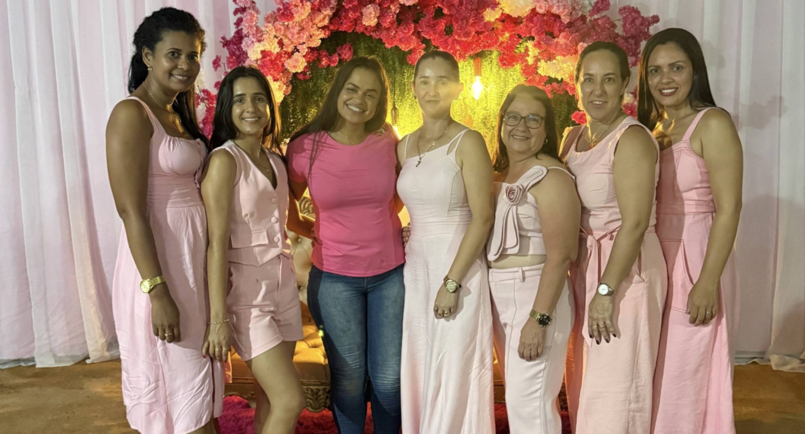 Deputada Dra. Taíssa participa do Chá das Rosas em Nova Dimensão promovido pela Asefamm