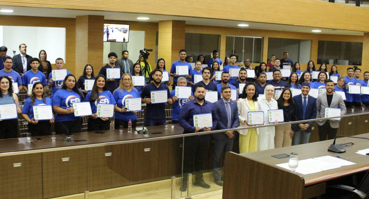 Deputada Dra. Taíssa presta homenagem ao Hospital Santa Marcelina em sessão solene na Assembleia Legislativa