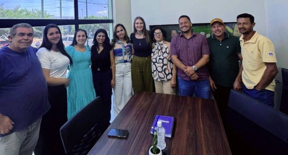 Deputada Gislaine Lebrinha destina R$ 594 mil para construção de campo sintético em Chupinguaia