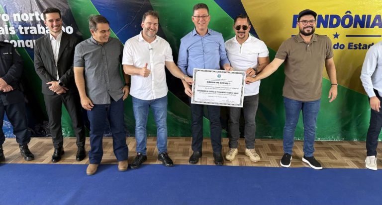 Deputado Alex Redano participa da assinatura da ordem de serviço para construção do Centro de Treinamento das Forças de Segurança em Ariquemes