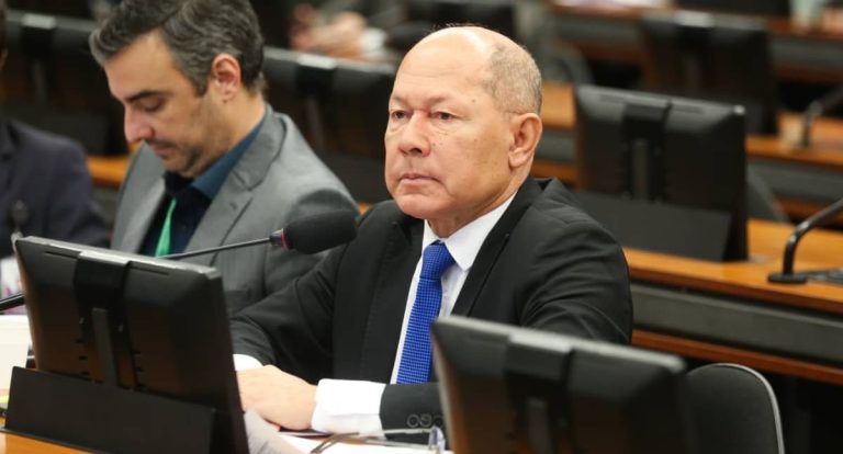 Deputado Coronel Chrisóstomo pede prisão de Tônia Galetti por falso testemunho na CPMI do INSS