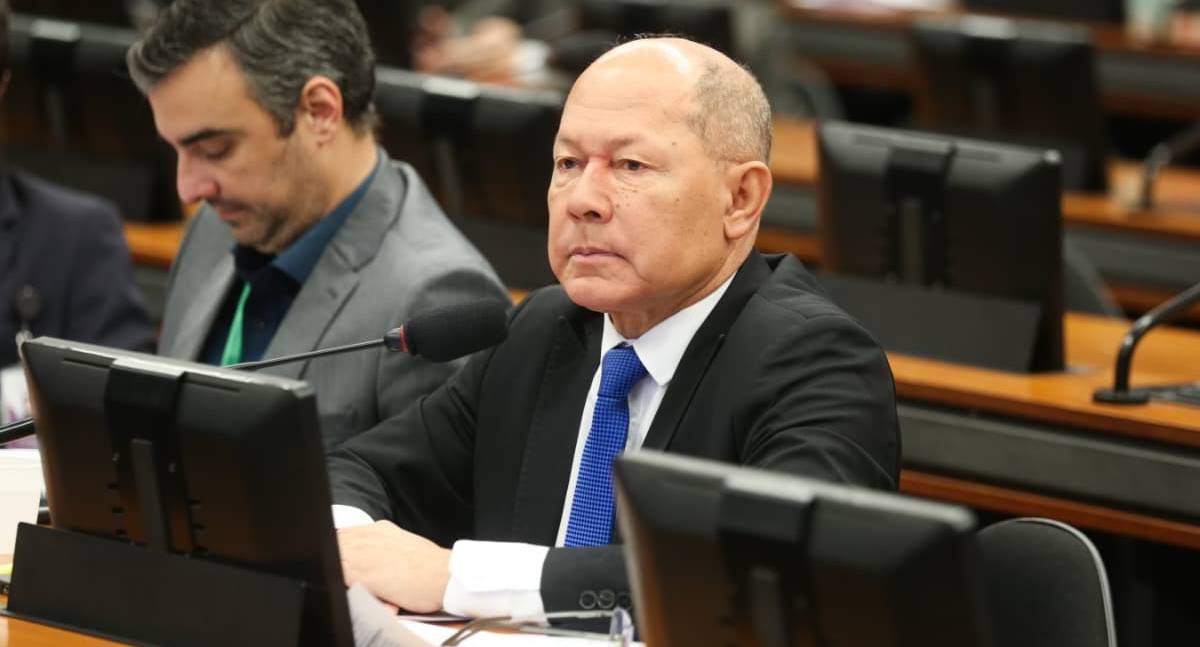Deputado Coronel Chrisóstomo pede prisão de Tônia Galetti por falso testemunho na CPMI do INSS