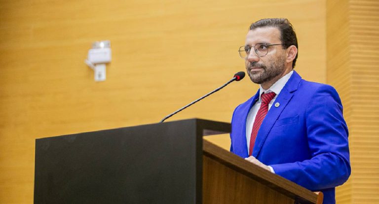 Deputado Ribeiro do Sinpol destaca valorização salarial no Dia do Servidor Público