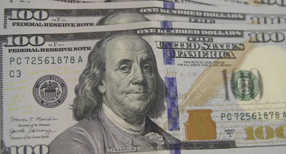Dólar dispara para R$ 5,50 com tensão entre EUA e China