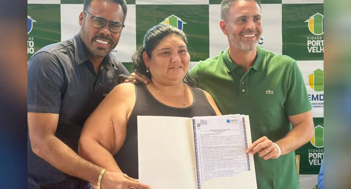 Dr. Santana celebra entrega de escrituras no Residencial Pioneiros I e destaca luta de famílias por moradia digna