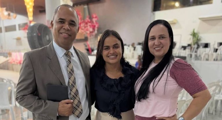 Dra. Taíssa prestigia congresso feminino na Assembleia de Deus em Ji-Paraná