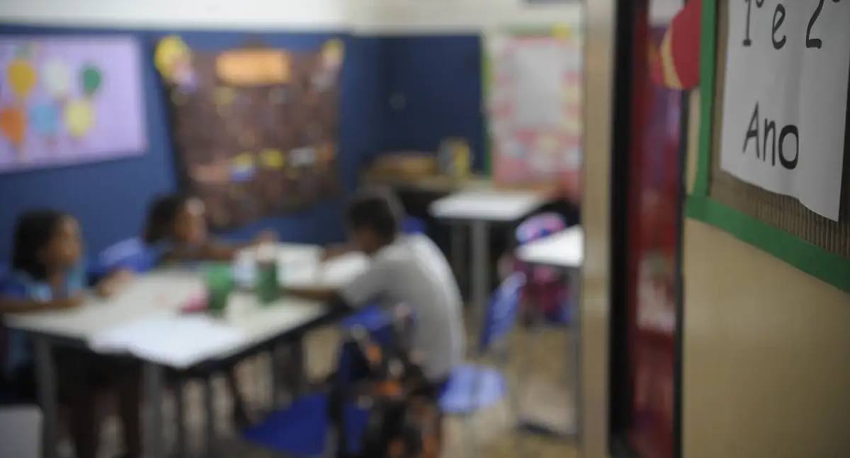 Educação é herança de classe e não direito, diz Lázaro