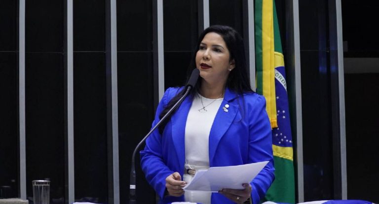 Em dia histórico para Israel, Cristiane Lopes acompanha com emoção libertações e reforça apoio à nação amiga