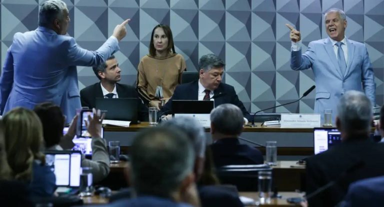 Ex-presidente do INSS usa habeas corpus e se nega a responder relator da CPMI