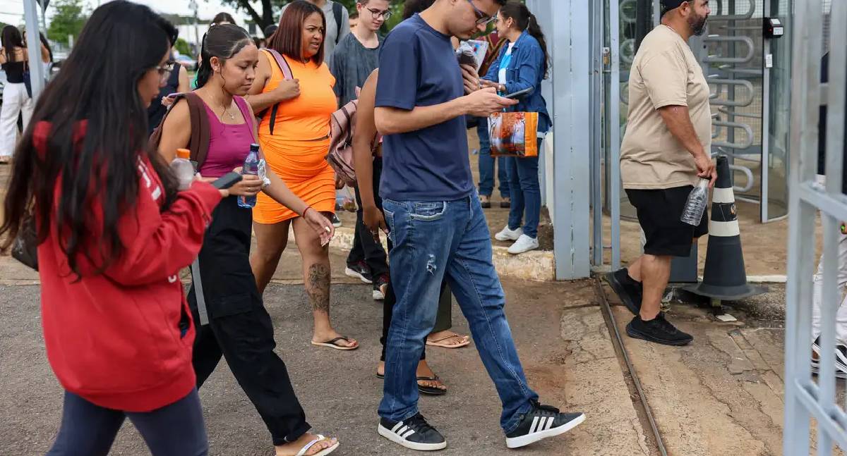 Falta um mês para o primeiro dia de provas do Enem 2025