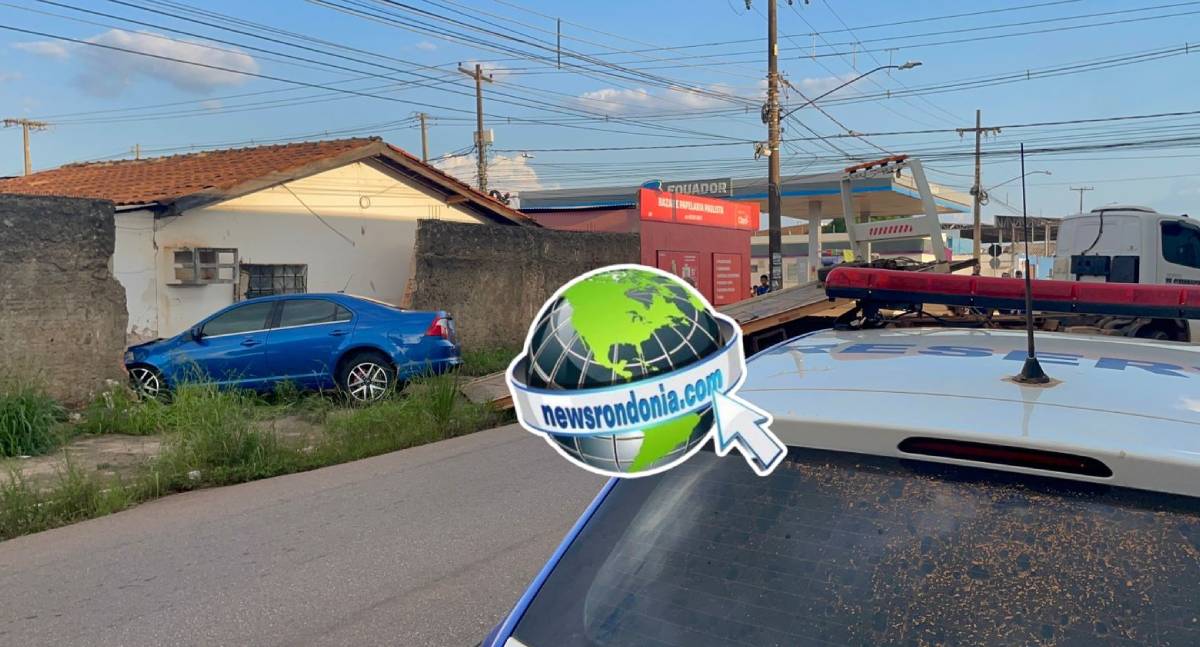 Ford Fusion passa direto em cruzamento e derruba muro de residência na zona Leste