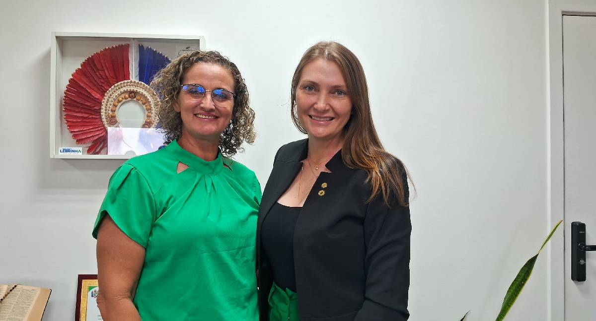 Gislaine Lebrinha e Lebrão garantem R$ 200 mil para calçadas em Seringueiras
