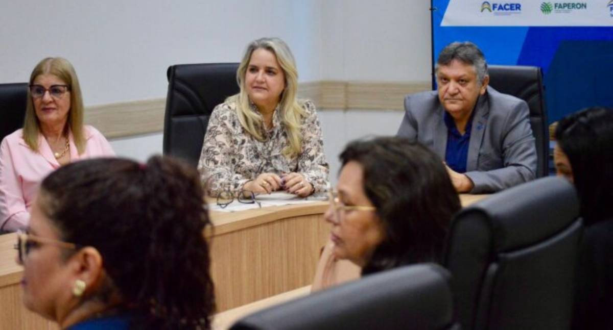 Governo de RO firma parceria para ampliar o ensino de empreendedorismo nas escolas de tempo integral