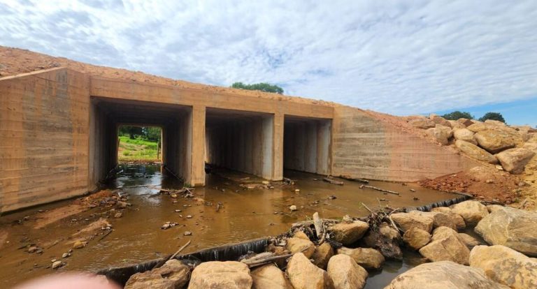 Governo de Rondônia conclui galeria sobre o Rio Serra Verde e melhora acesso entre Jaru e Bom Jesus