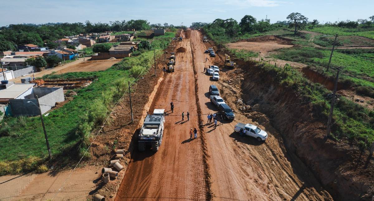 Governo de Rondônia e Prefeitura de Jaru iniciam obras de pavimentação na Linha 625