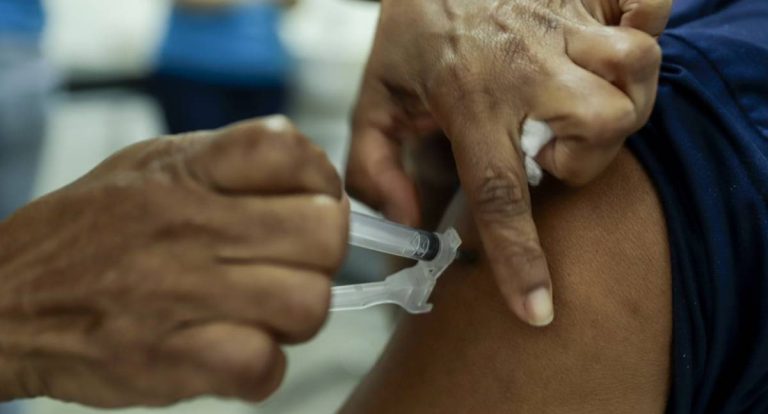 Governo lança campanha de multivacinação para crianças e jovens