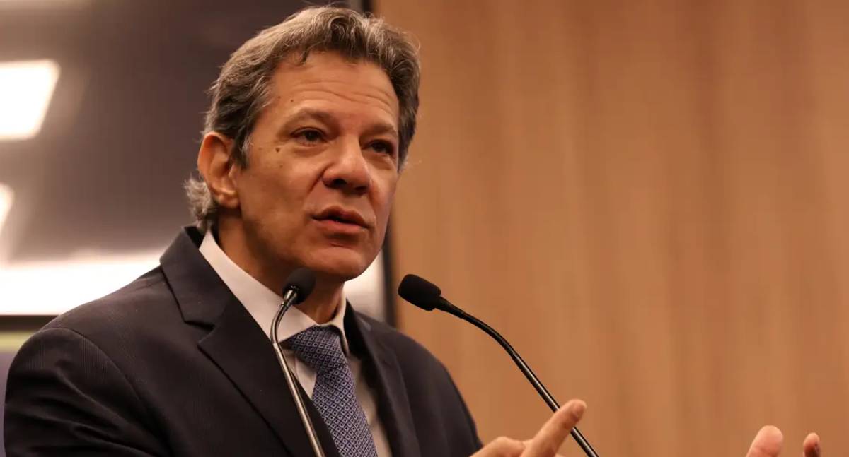 Haddad anuncia fatiamento da MP do IOF em dois projetos de lei
