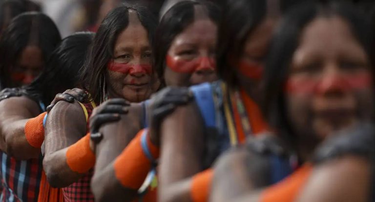 IBGE registra 391 etnias e 295 línguas indígenas no Brasil
