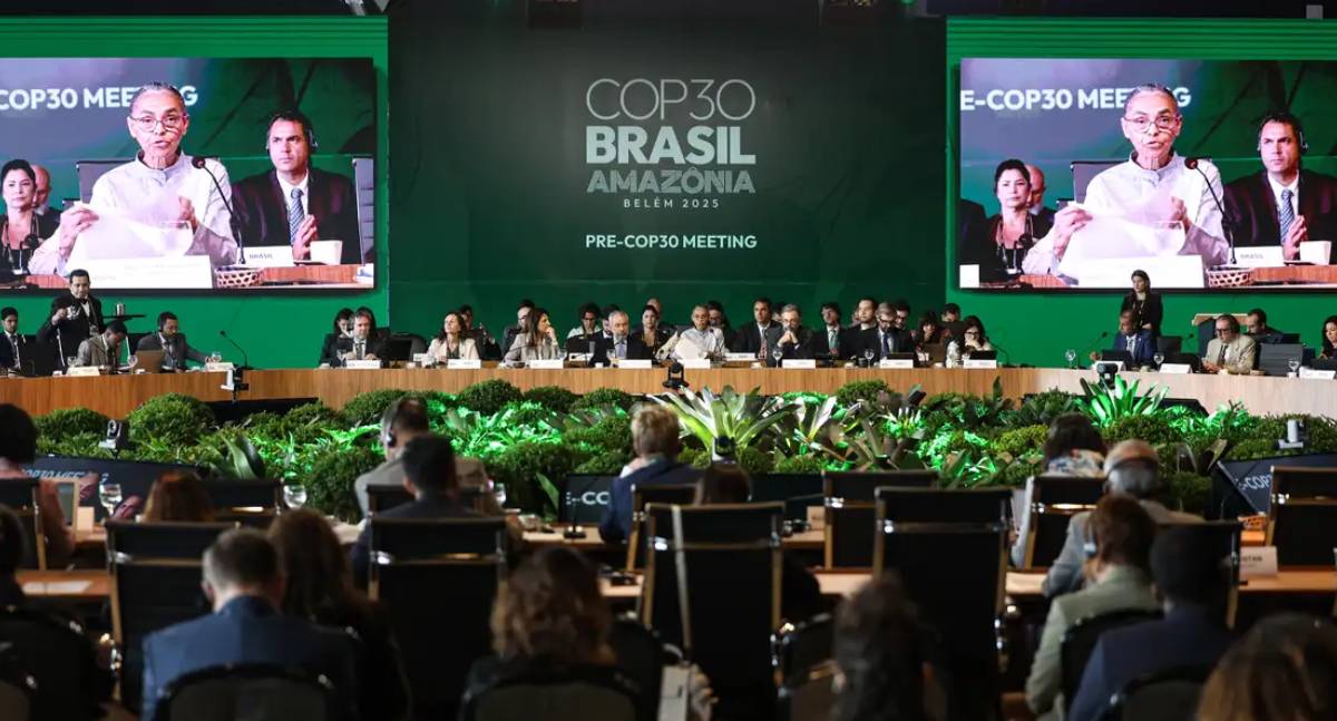 Marina Silva defende que subsídios para energia limpa superem os de combustíveis fósseis