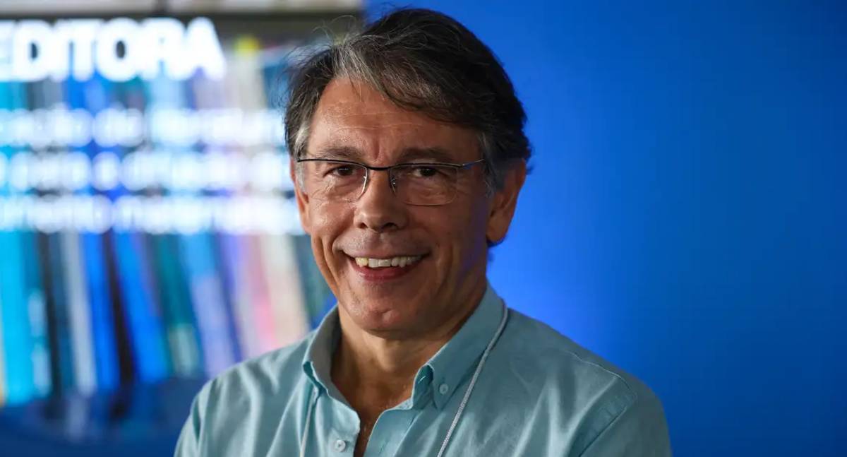 Matemática é instrumento de poder na sociedade, diz Marcelo Viana