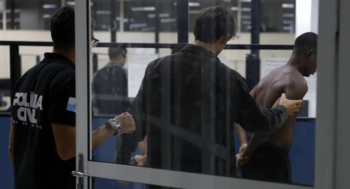 Megaoperação no Rio cumpre 20 dos 100 mandados de prisão