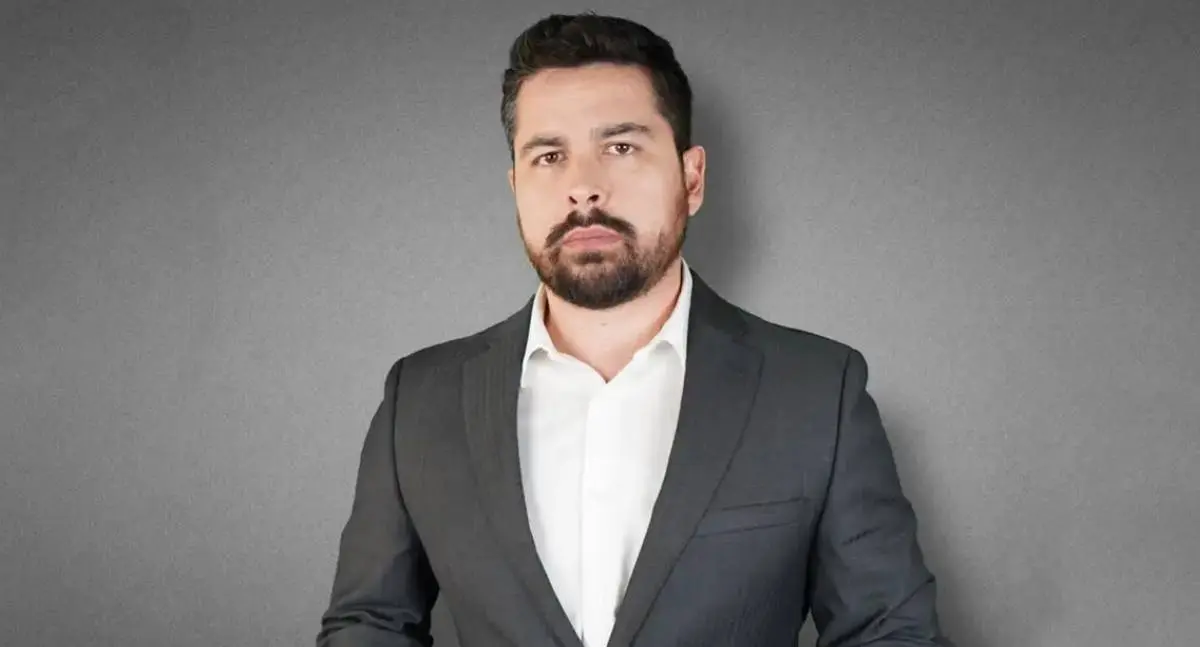 Moraes intima Paulo Figueiredo nos EUA por inquérito do tarifaço