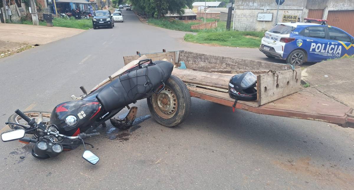 Motoboy fica ferido em colisão com carro na zona sul de Porto Velho