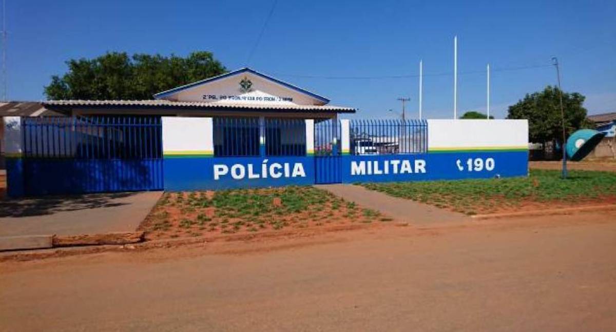 Mulher denuncia policial militar por algemas e truculência