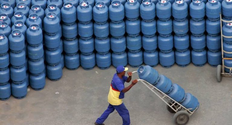 Pagamento de R$ 108 do Auxílio Gás termina hoje