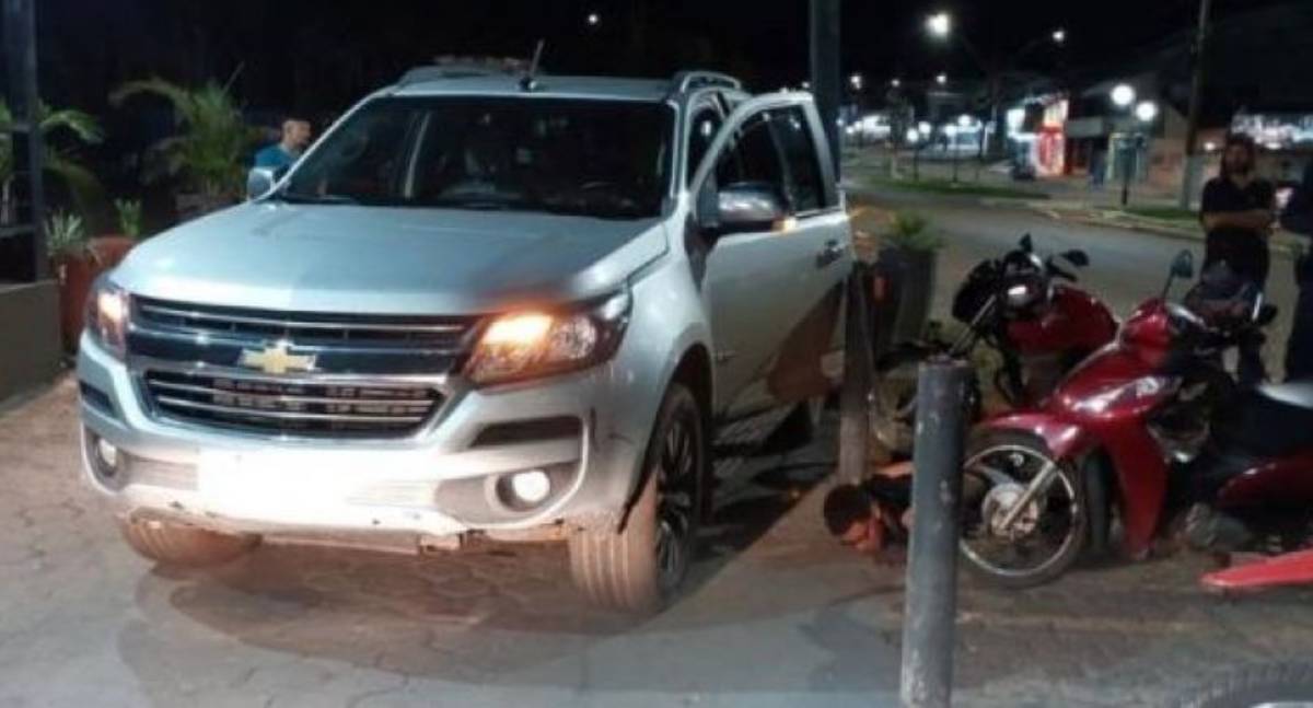 PM recupera caminhonete roubada e apreende dois menores em RO
