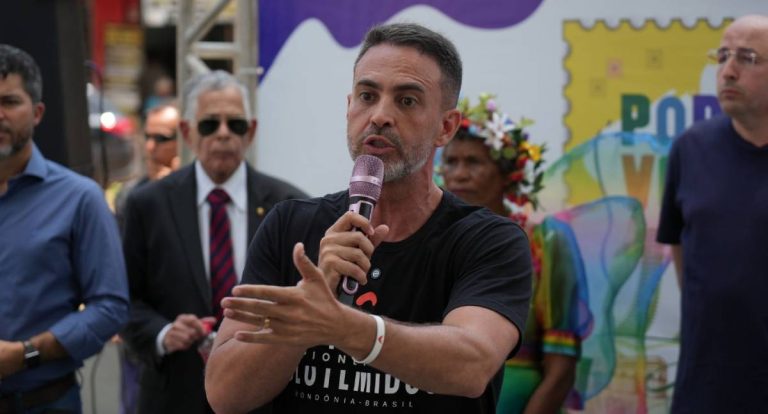 Praça Jonathas Pedrosa é entregue à população em comemoração aos 111 anos de Porto Velho