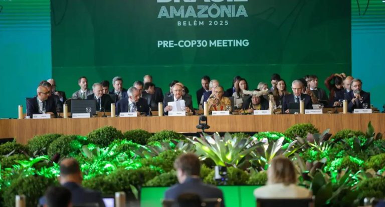 Pré-COP 30 em Brasília debate implementações e contribuições dos círculos temáticos