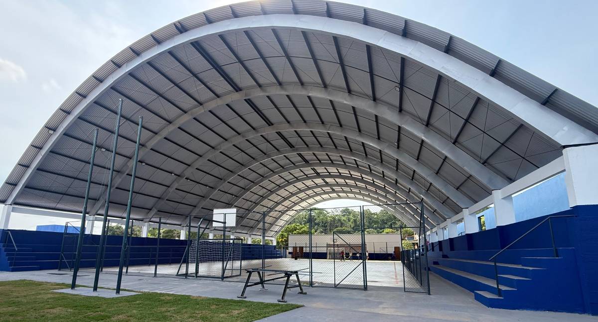 Prefeitura de Jaru inaugura Quadra Poliesportiva do Jardim dos Estados com investimento de R$ 800 mil