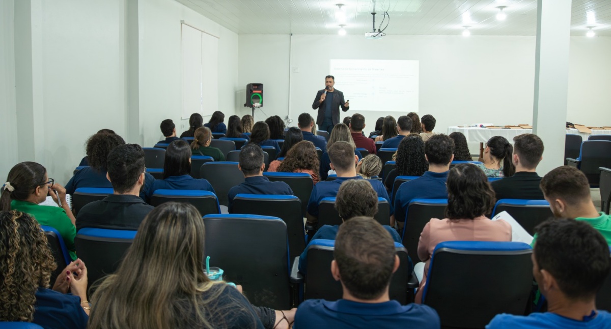 Prefeitura de Jaru promove capacitação de servidores em Gestão de Almoxarifado