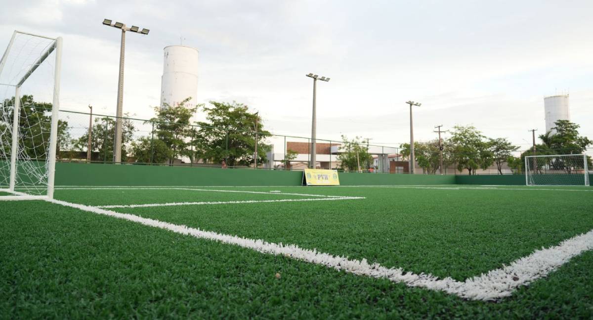 Prefeitura de Porto Velho inaugura quadra de futebol no Residencial Morar Melhor